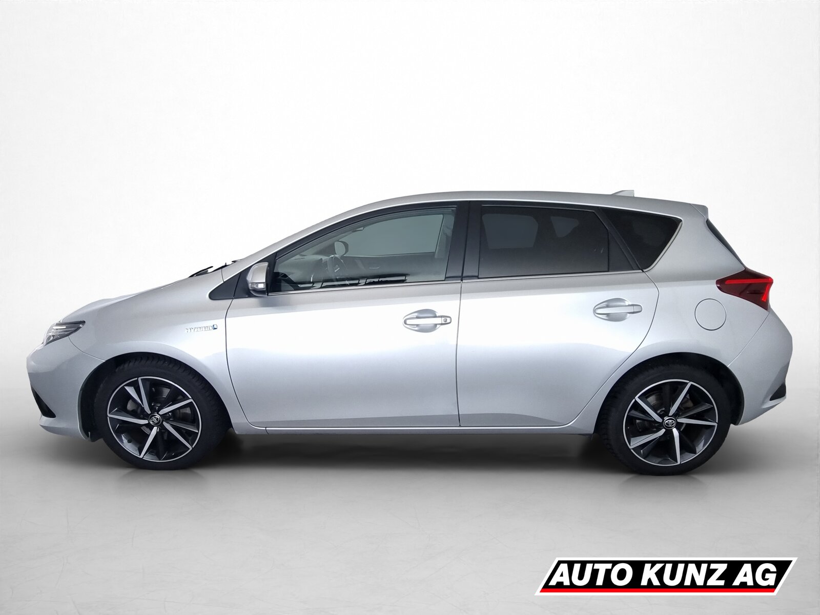 TOYOTA Auris 1.8 HSD Trend, Voll-Hybrid Benzin/Elektro, Occasion / Gebraucht, Automatik - 3