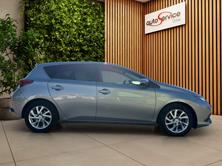 TOYOTA 1.8 HSD Trend, Hybride Intégral Essence/Électricité, Occasion / Utilisé, Automatique - 7
