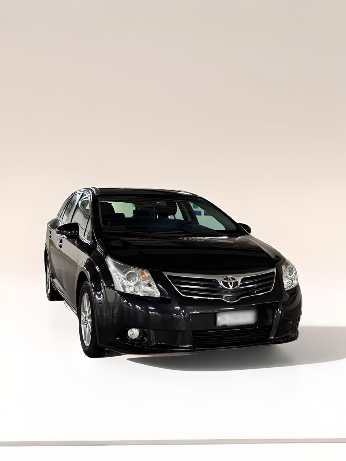 TOYOTA Avensis Wagon 2.0 VMa Sol, Petrol, Second hand / Used, Manual - 2