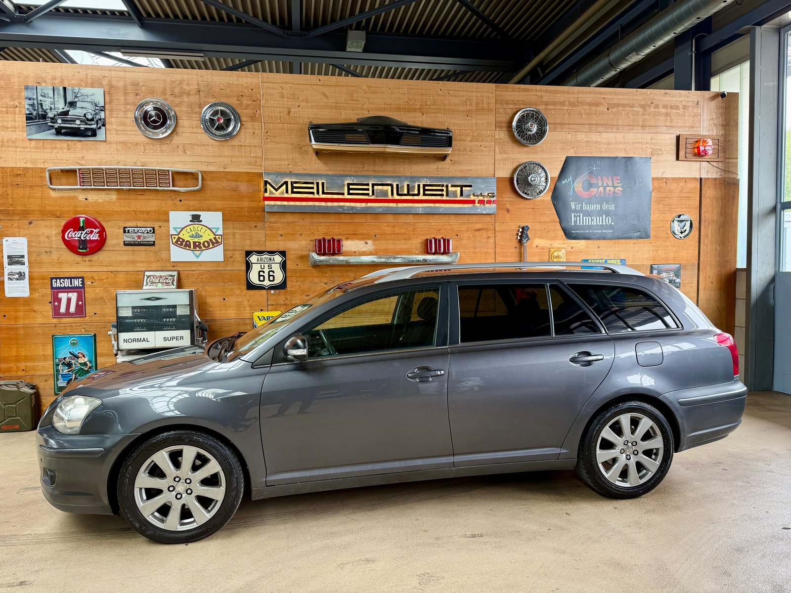 TOYOTA Avensis 2.0 D4 VVT-i Limited Sportswagon T-Step4, Petrol, Second hand / Used, Automatic - 4