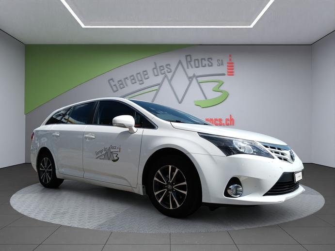 TOYOTA Avensis Wagon 2.0 D-4D Luna, Diesel, Occasion / Gebraucht, Handschaltung