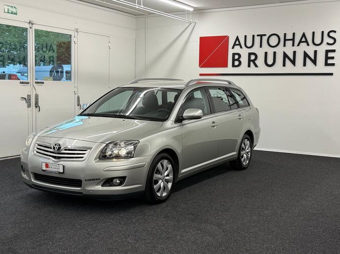 TOYOTA Avensis 1.8 VVT-i Linea Terra Sportswagon, Benzin, Occasion / Gebraucht, Handschaltung