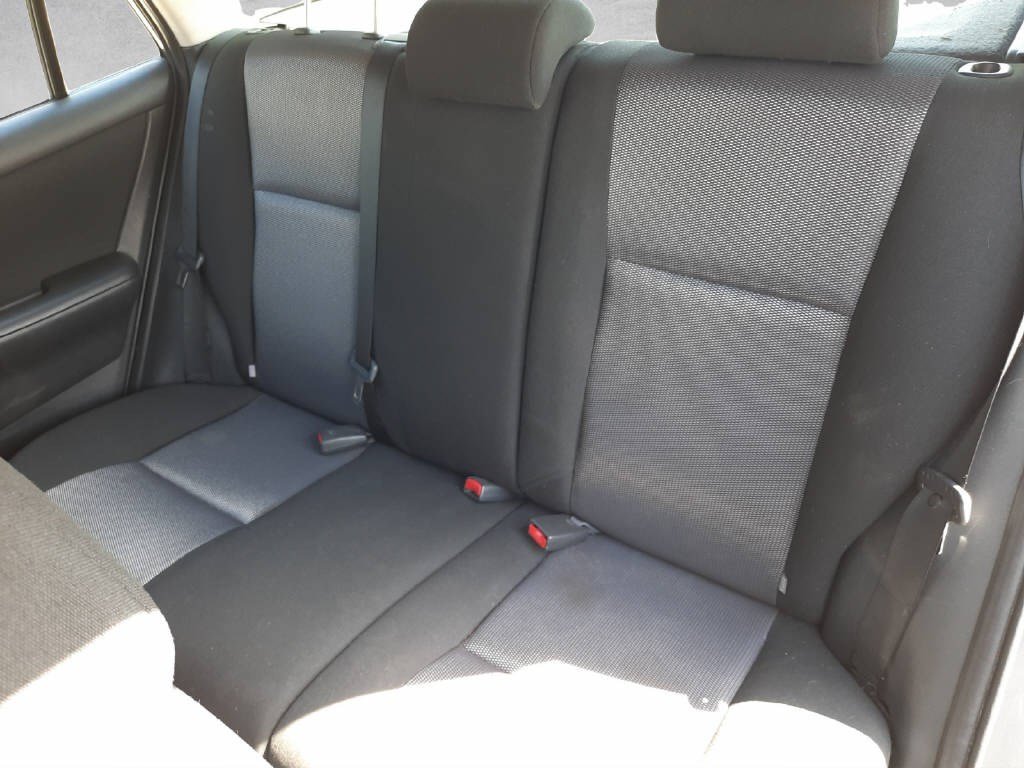 TOYOTA Corolla 1.6, Benzin, Occasion / Gebraucht, Handschaltung - 7