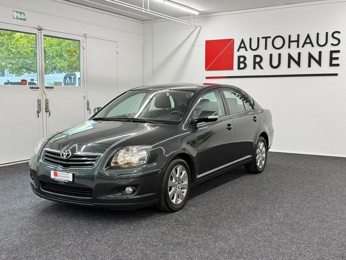 TOYOTA Avensis 1.8 VVT-i Linea Luna Liftback, Benzin, Occasion / Gebraucht, Handschaltung