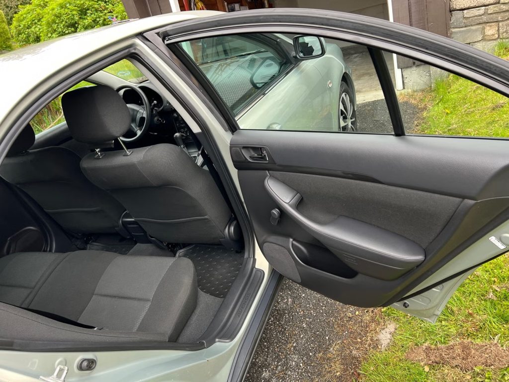 TOYOTA AVENSIS 1.8 Linea Luna, Benzin, Occasion / Gebraucht, Handschaltung - 4