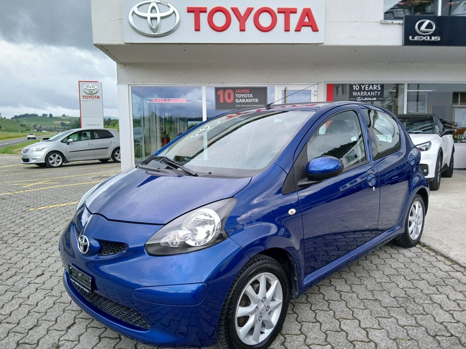 TOYOTA Aygo 1.0 VVT-i blue