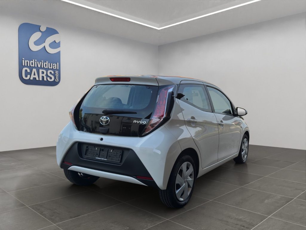 TOYOTA AYGO 1.0 VVT-i x, Benzin, Occasion / Gebraucht, Handschaltung - 6