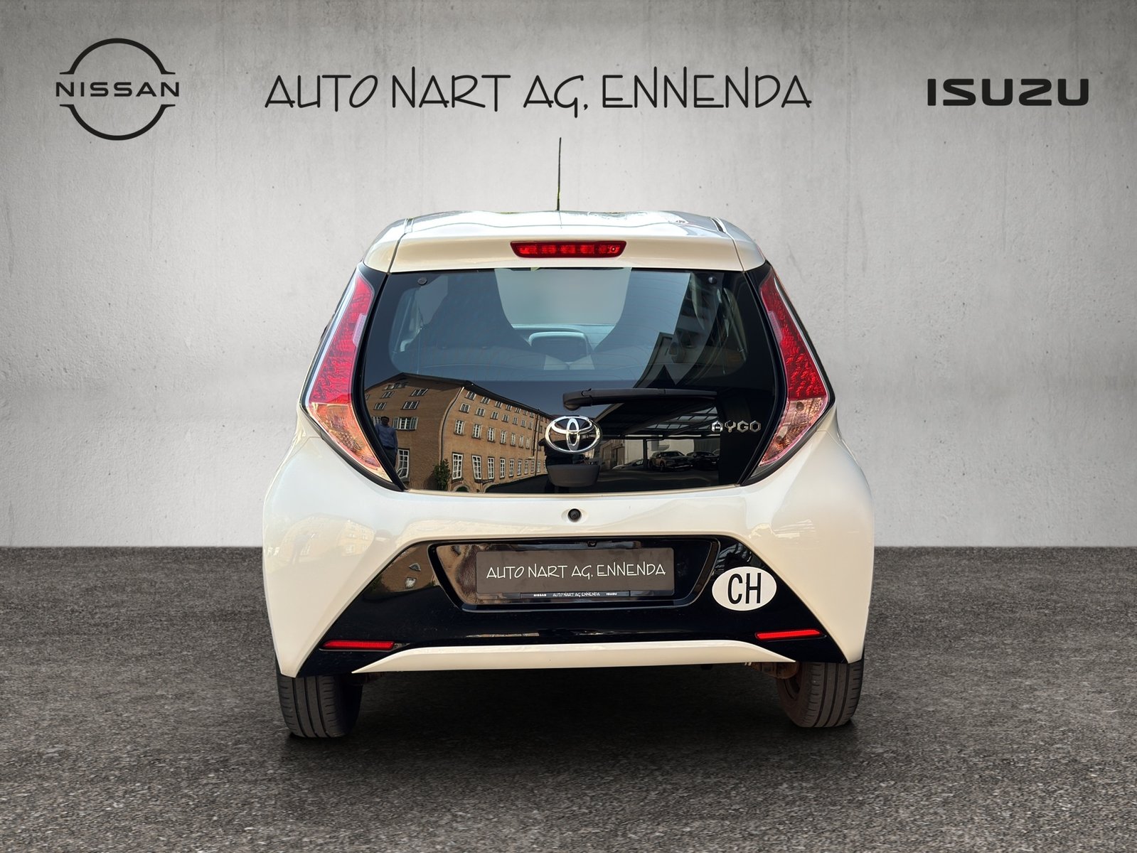 TOYOTA Aygo 1.0 VVT-i x-play, Petrol, Second hand / Used, Manual - 4