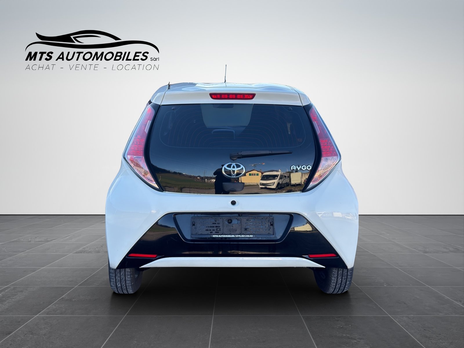 TOYOTA Aygo 1.2 VVT-i x-play, Petrol, Second hand / Used, Manual - 5