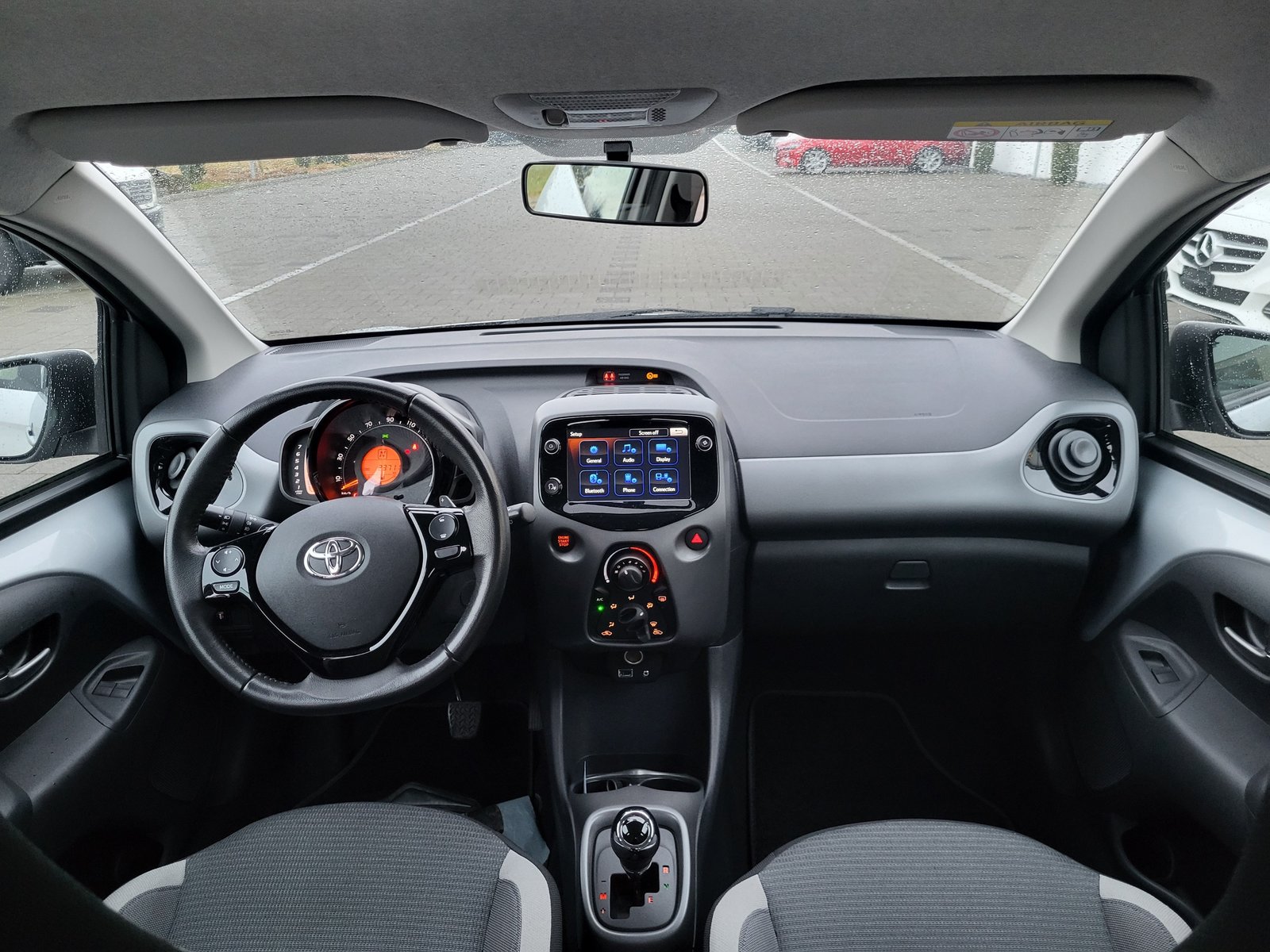 TOYOTA Aygo 1.0 VVT-i X-shift Trend, Petrol, Second hand / Used, Automatic - 6