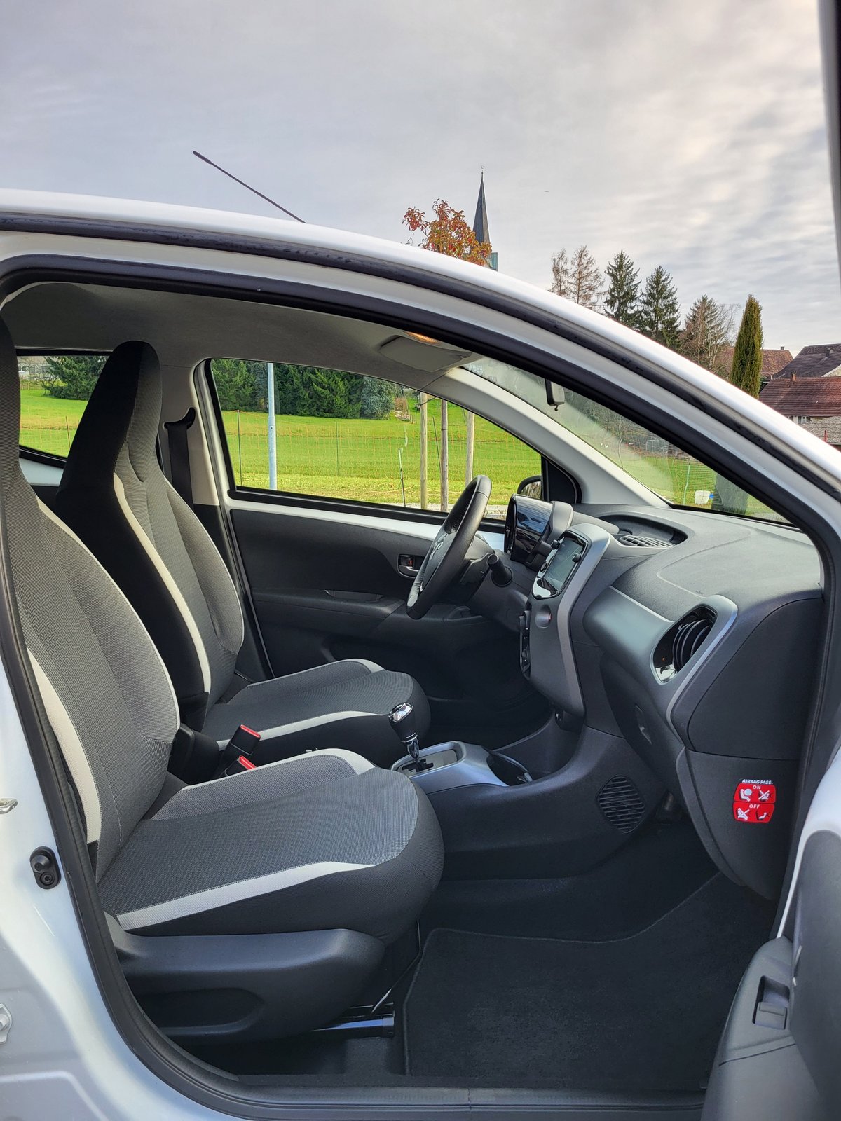 TOYOTA Aygo 1.0 VVT-i X-shift Trend, Benzin, Occasion / Gebraucht, Automatik - 5
