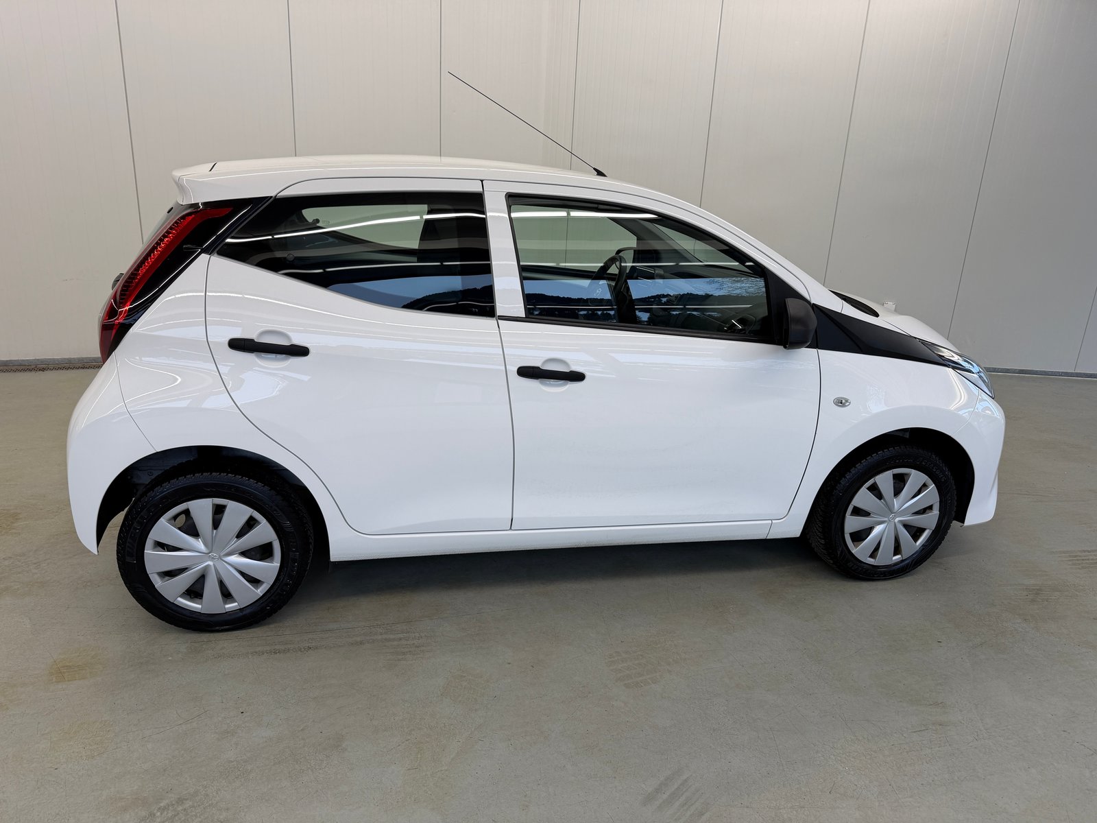 TOYOTA Aygo 1.0 VVT-i x, Essence, Occasion / Utilisé, Manuelle - 3