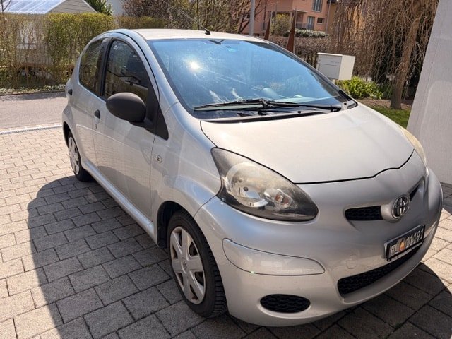 TOYOTA Aygo 1.0 Linea Sol