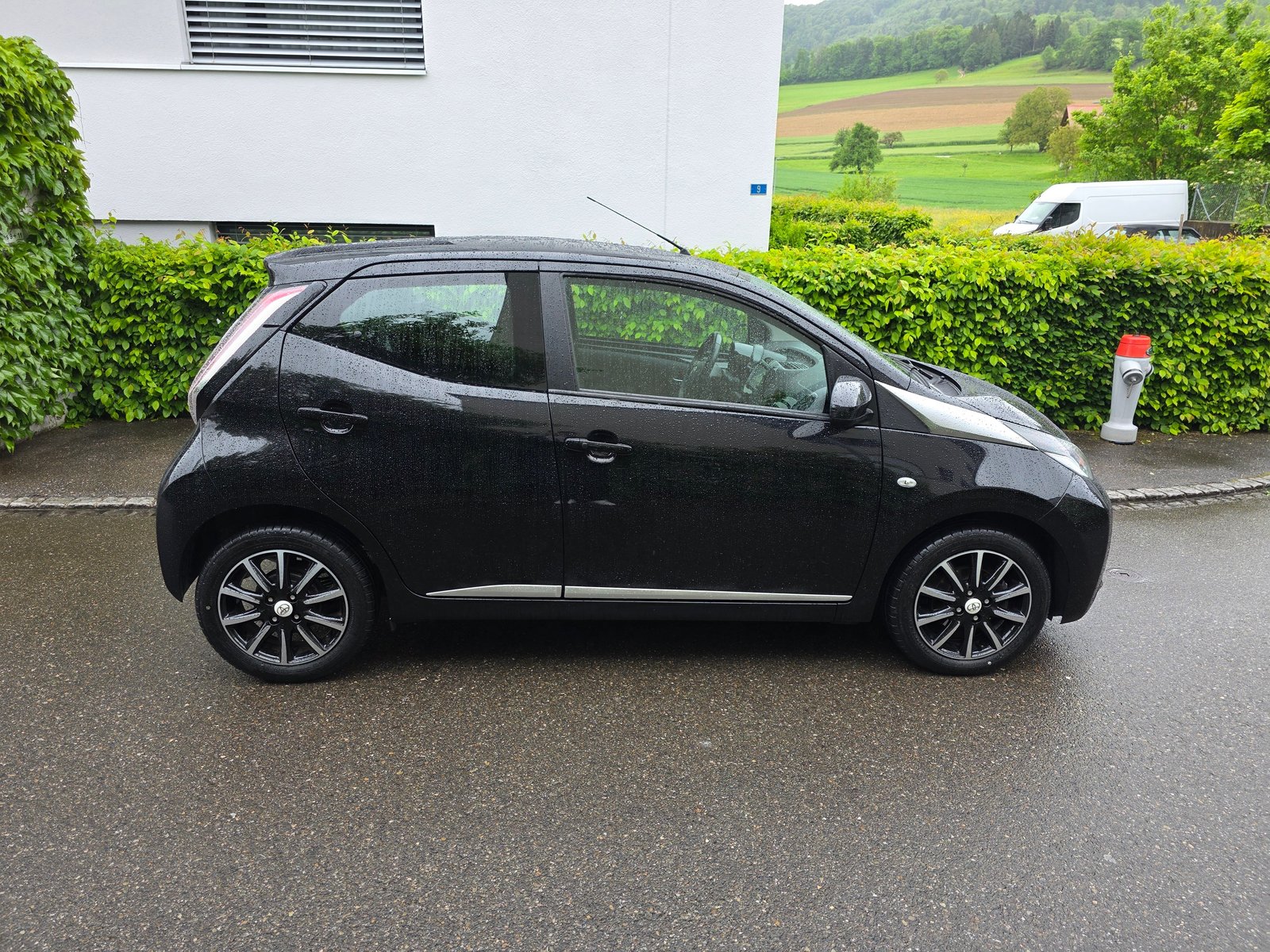 TOYOTA Aygo 1.0 VVT-i x-clusiv, Petrol, Second hand / Used, Manual - 5