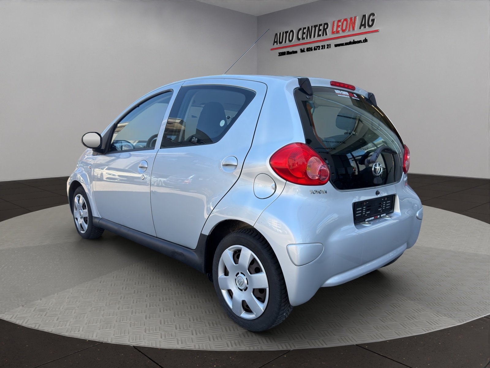 TOYOTA Aygo 1.0 Linea Terra, Petrol, Second hand / Used, Manual - 4