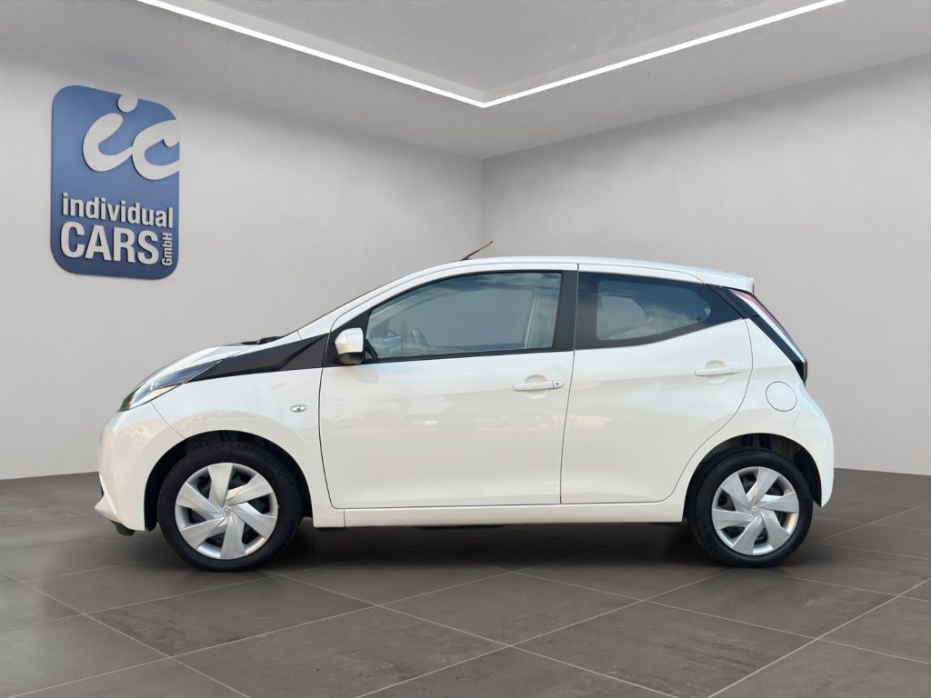 TOYOTA AYGO 1.0 VVT-i x, Benzin, Occasion / Gebraucht, Handschaltung - 3