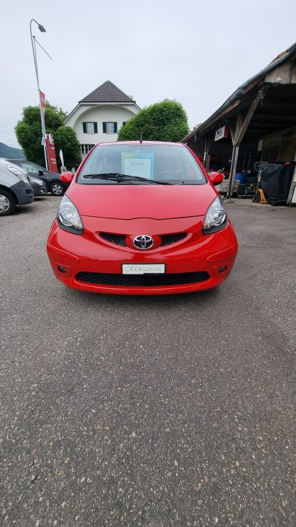TOYOTA AYGO 1.0 VVT-i Linea Luna