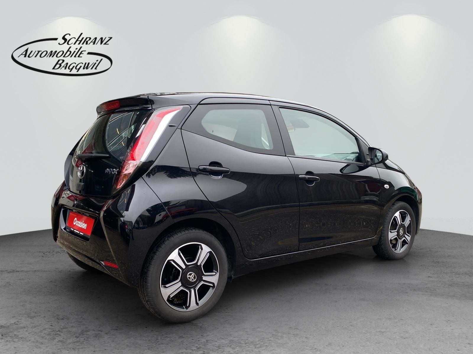 TOYOTA Aygo 1.0 VVT-i x-play, Petrol, Second hand / Used, Manual - 4