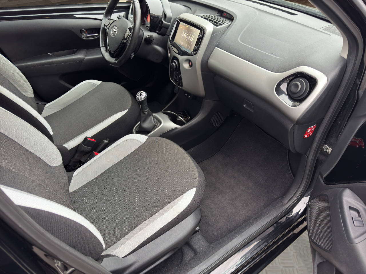 TOYOTA Aygo 1.2 VVT-i Trend, Petrol, Second hand / Used, Manual - 7