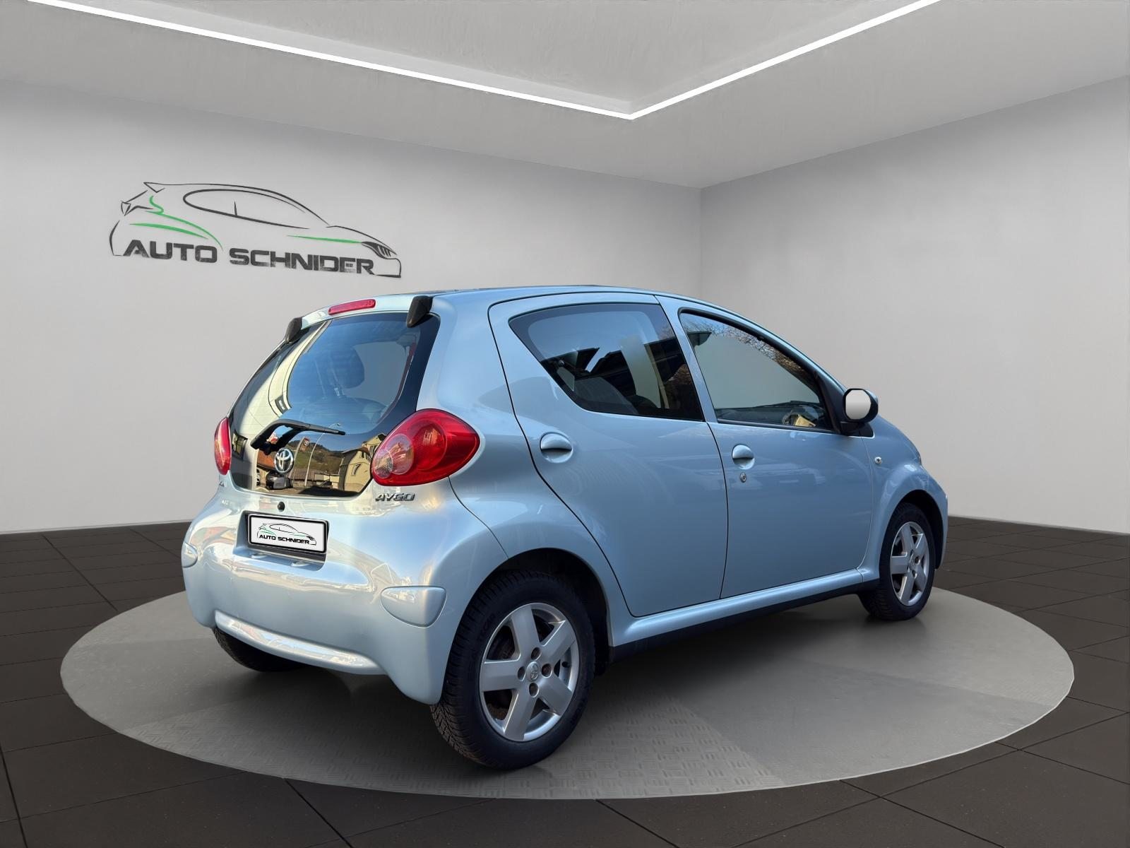 TOYOTA Aygo 1.0 VVT-i Linea Sol, Petrol, Second hand / Used, Manual - 3