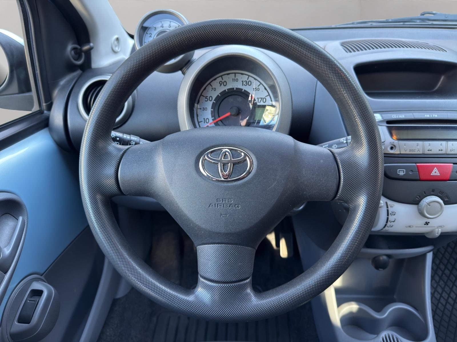 TOYOTA Aygo 1.0 VVT-i Linea Sol, Petrol, Second hand / Used, Manual - 7