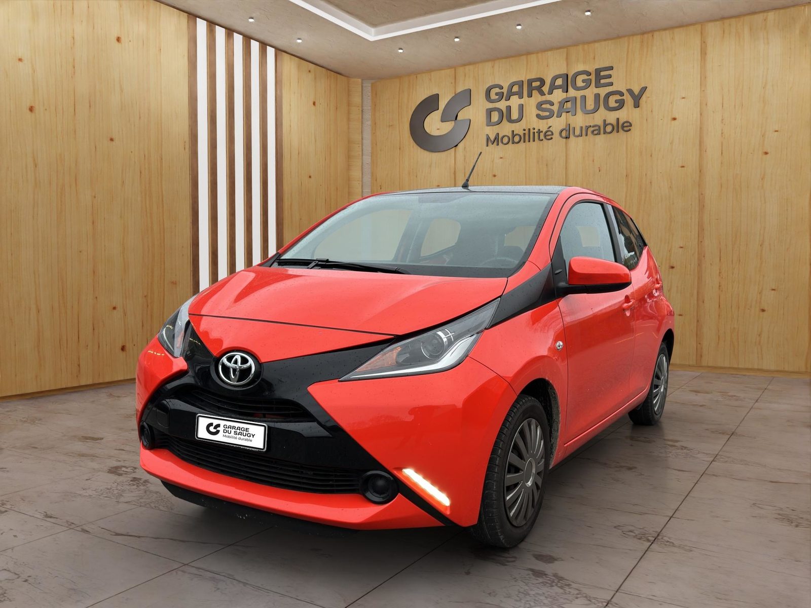 TOYOTA Aygo 1.2 VVT-i x-play