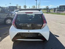 TOYOTA 1.2 VVT-i x-play, Petrol, Second hand / Used, Manual - 7