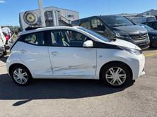 TOYOTA 1.2 VVT-i x-play, Petrol, Second hand / Used, Manual - 4