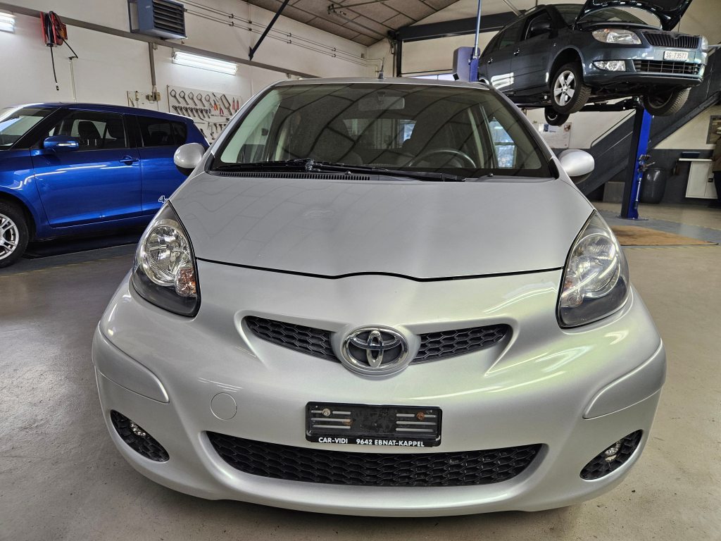 TOYOTA AYGO 1.0 VVT-i Linea Terra, Petrol, Second hand / Used, Manual - 6