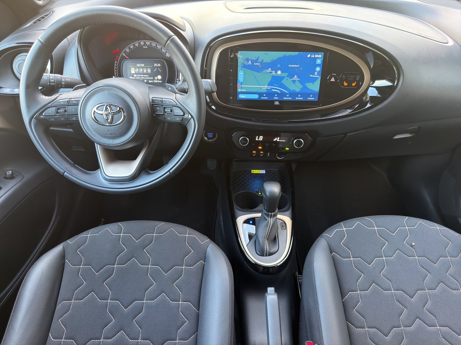 TOYOTA Aygo X 1.0 VVT-i Style CVT*TOP ZUSTAND*TOP AUSSTATTUN, Petrol, Second hand / Used, Automatic - 7