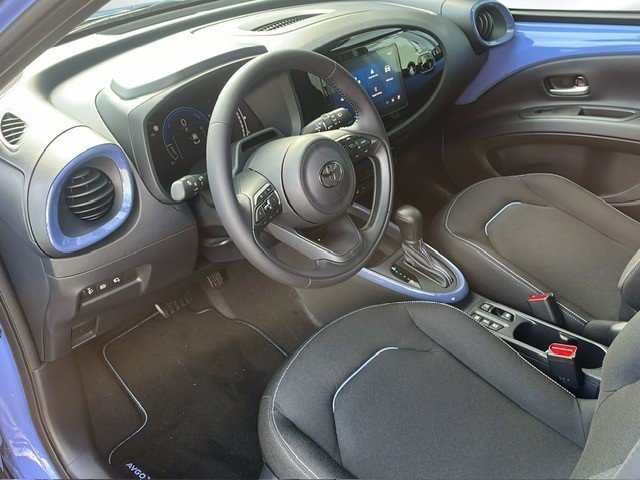 TOYOTA Aygo X 1.5 Trend e-CVT, Benzina, Auto nuove, Automatico - 4
