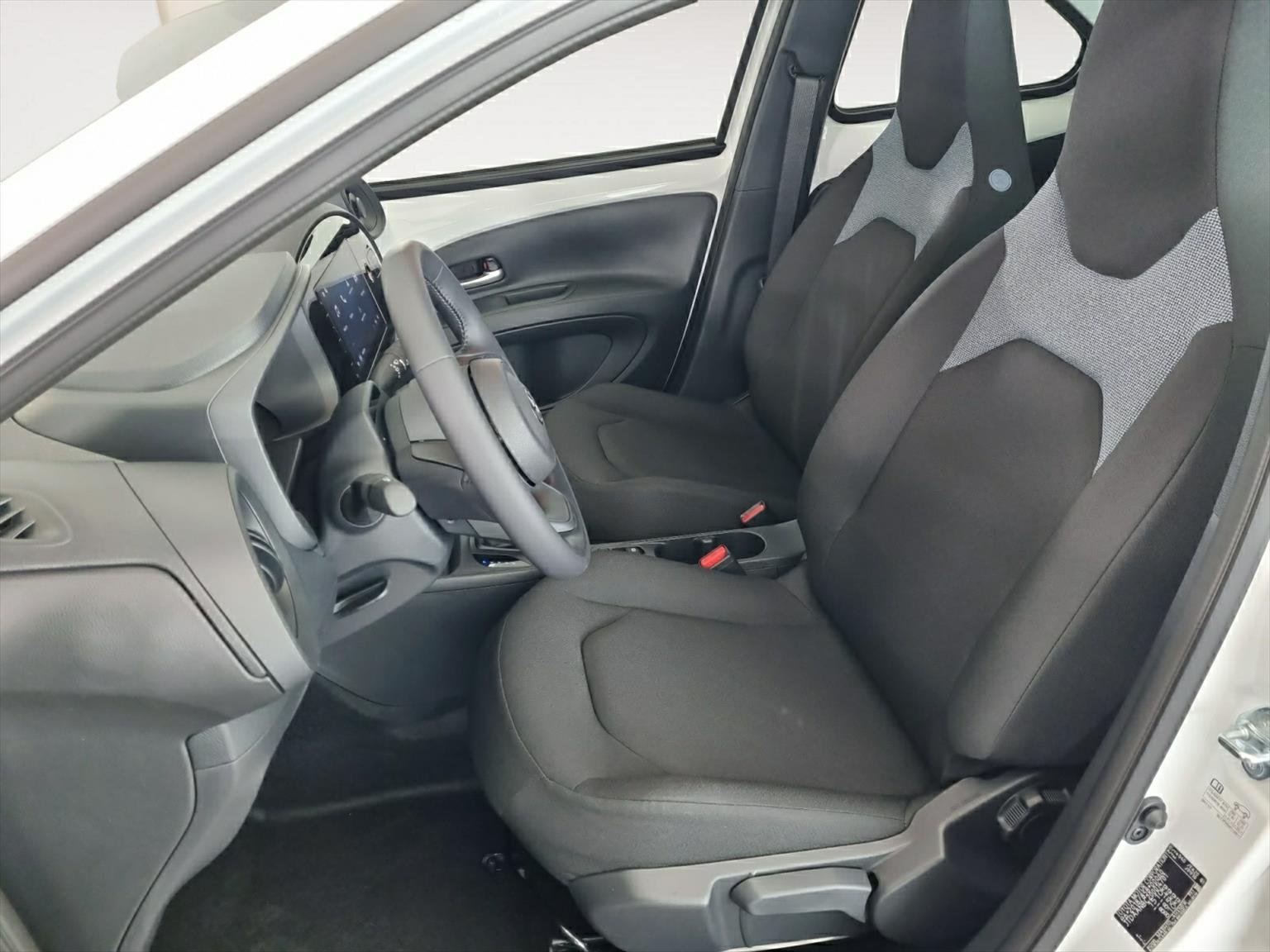 TOYOTA Aygo X 1.5 VVT-i HSD Comfort, Hybride Integrale Benzina/Elettrica, Auto nuove, Automatico - 6