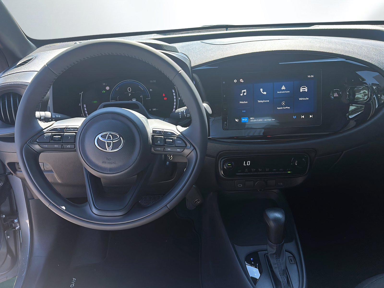 TOYOTA Aygo X 1.5 Comfort e-CVT, Essence, Voiture nouvelle, Automatique - 6