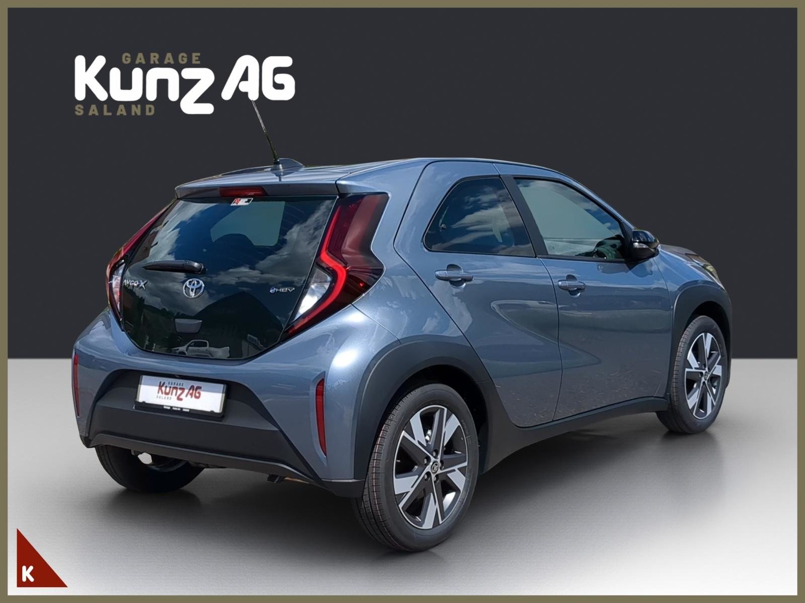 TOYOTA Aygo X 1.5 VVT-i HSD Comfort, Hybride Intégral Essence/Électricité, Voiture nouvelle, Automatique - 6