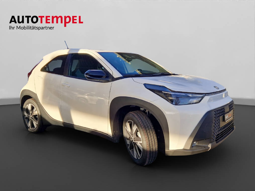 TOYOTA Aygo X 1.5 VVT-i HSD Comfort 48140/000, Voll-Hybrid Benzin/Elektro, Neuwagen, Automatik - 4