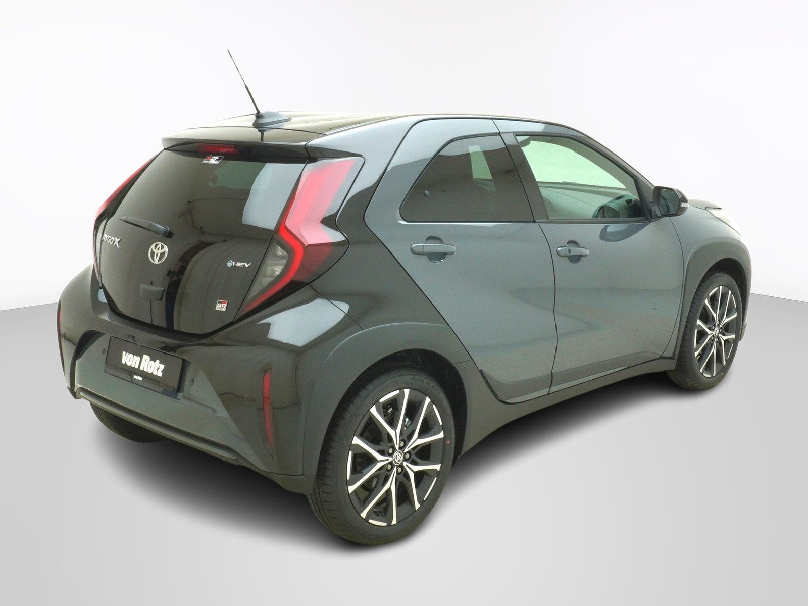 TOYOTA Aygo X 1.5 VVT-i HSD GR Sport, Voll-Hybrid Benzin/Elektro, Neuwagen, Automatik - 4