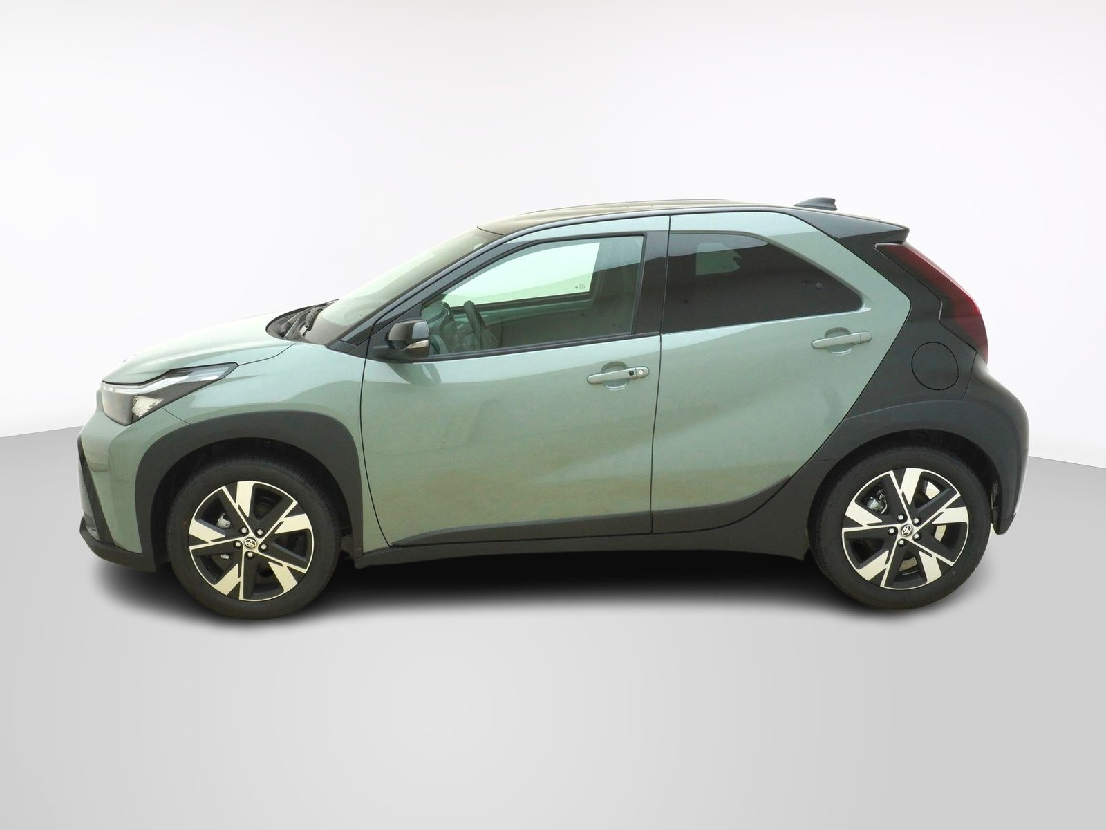 TOYOTA Aygo X 1.5 VVT-i HSD Trend, Hybride Intégral Essence/Électricité, Voiture nouvelle, Automatique - 2