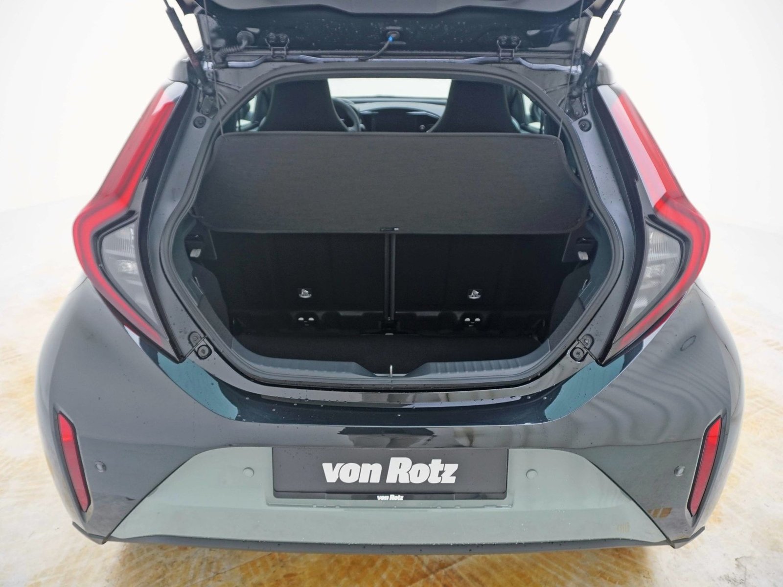 TOYOTA Aygo X 1.5 VVT-i HSD Trend, Hybride Intégral Essence/Électricité, Voiture nouvelle, Automatique - 7