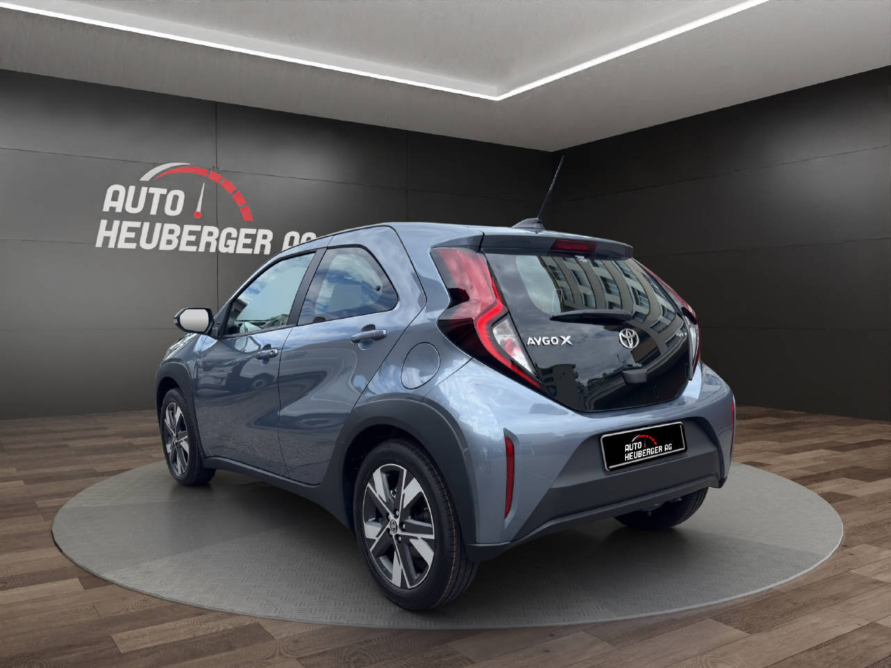 TOYOTA Aygo X 1.5 VVT-i HSD Comfort, Hybride Intégral Essence/Électricité, Voiture nouvelle, Automatique - 2
