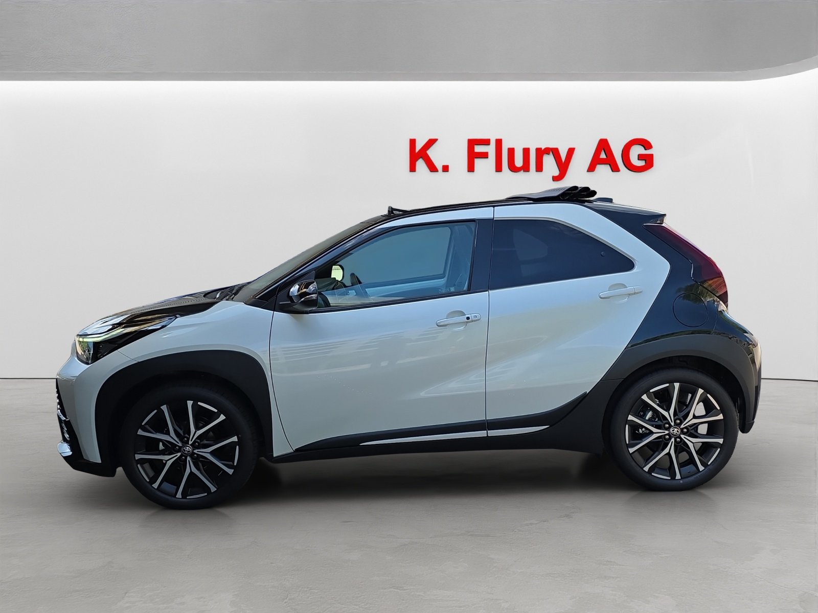 TOYOTA Aygo X 1.5 VVT-i HSD GR Sport, Voll-Hybrid Benzin/Elektro, Neuwagen, Automatik - 2