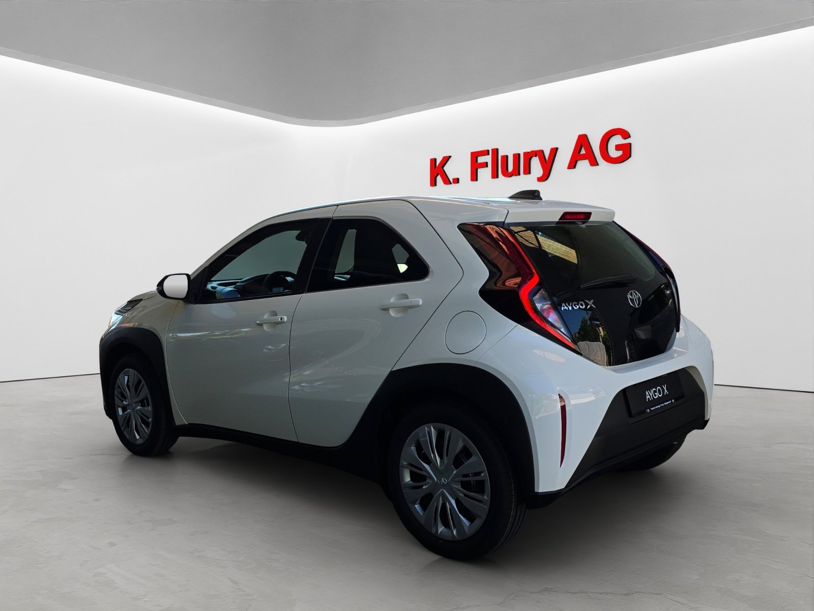 TOYOTA Aygo X 1.5 VVT-i HSD Comfort, Full-Hybrid Petrol/Electric, New car, Automatic - 3