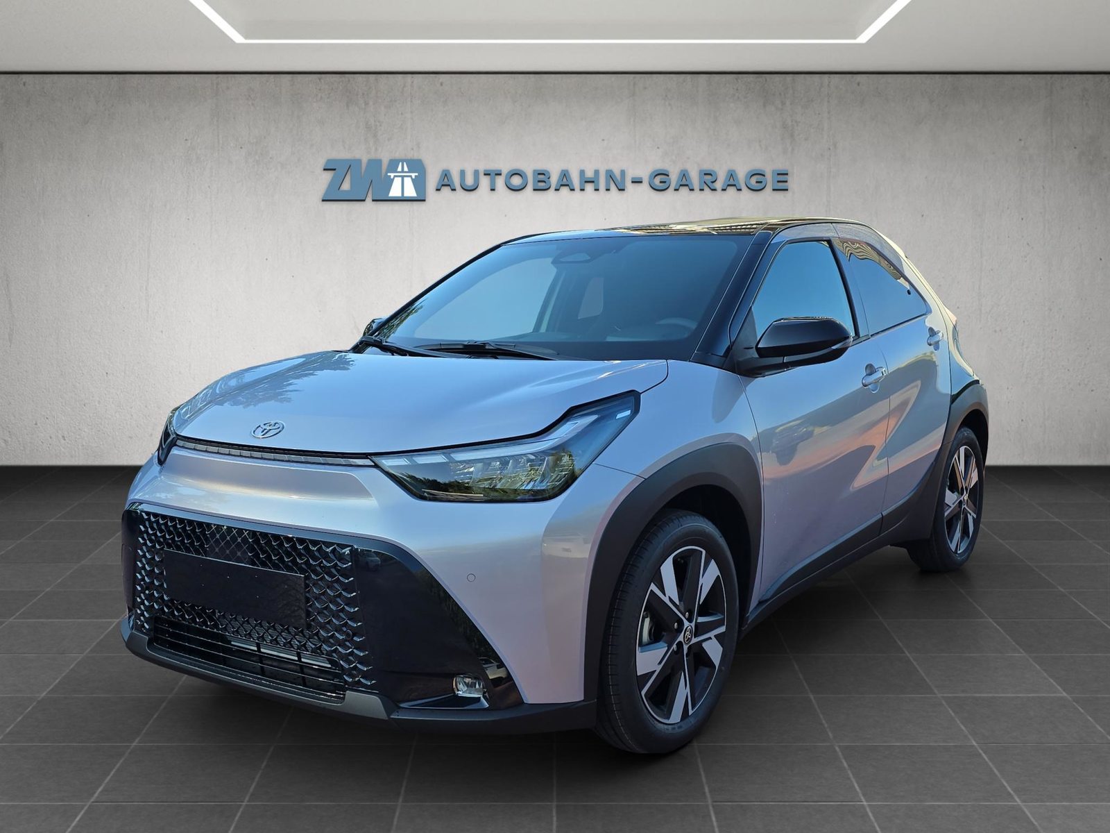 TOYOTA Aygo X 1.5 VVT-i HSD Trend