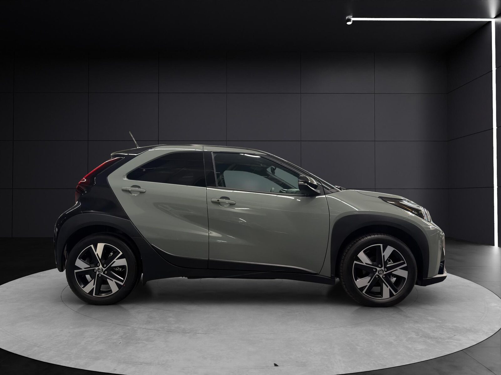 TOYOTA Aygo X 1.5 VVT-i HSD Trend, Hybride Intégral Essence/Électricité, Voiture nouvelle, Automatique - 6