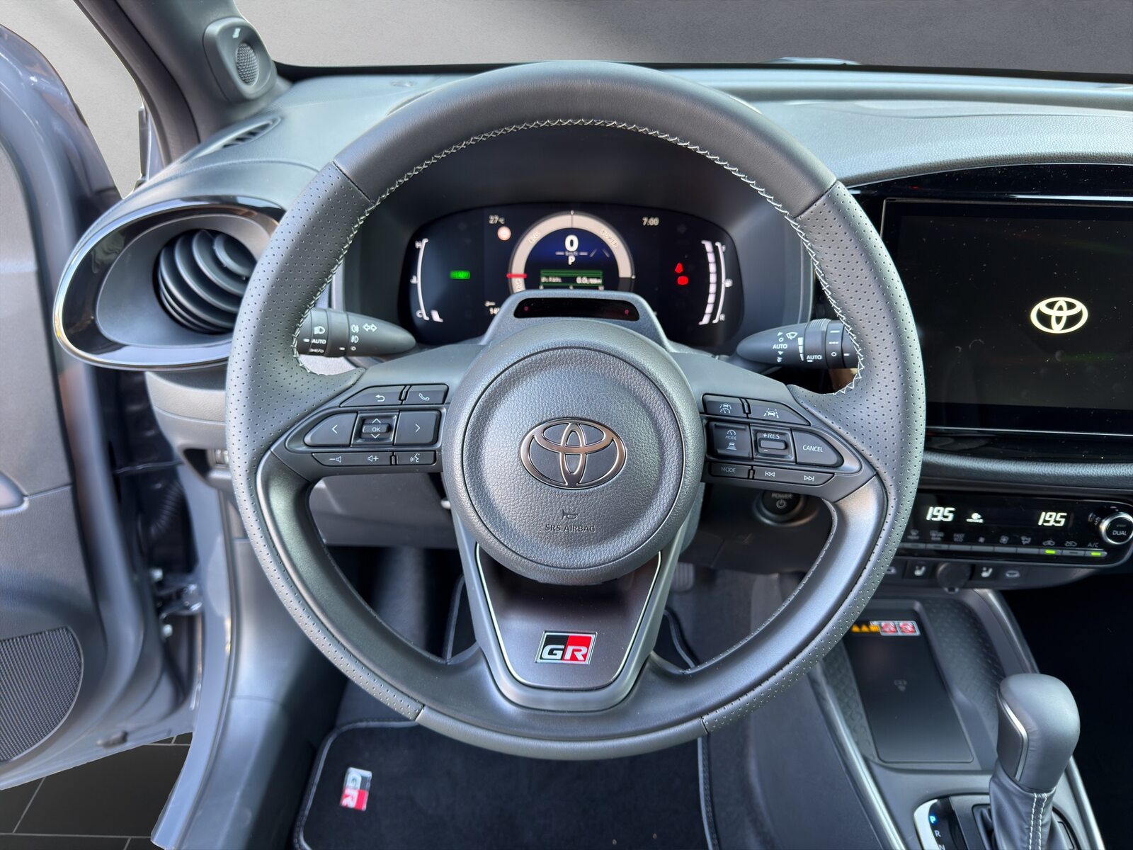 TOYOTA Aygo X 1.5 VVT-i HSD GR Sport, Hybride Intégral Essence/Électricité, Voiture nouvelle, Automatique - 5