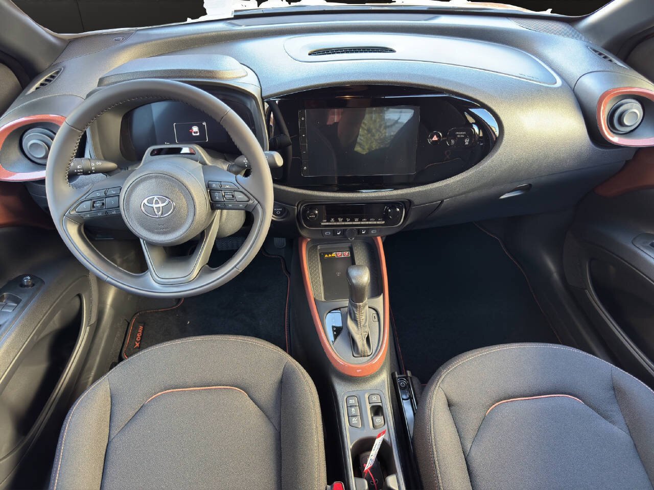 TOYOTA Aygo X 1.5 VVT-i HSD Trend, Full-Hybrid Petrol/Electric, New car, Automatic - 6