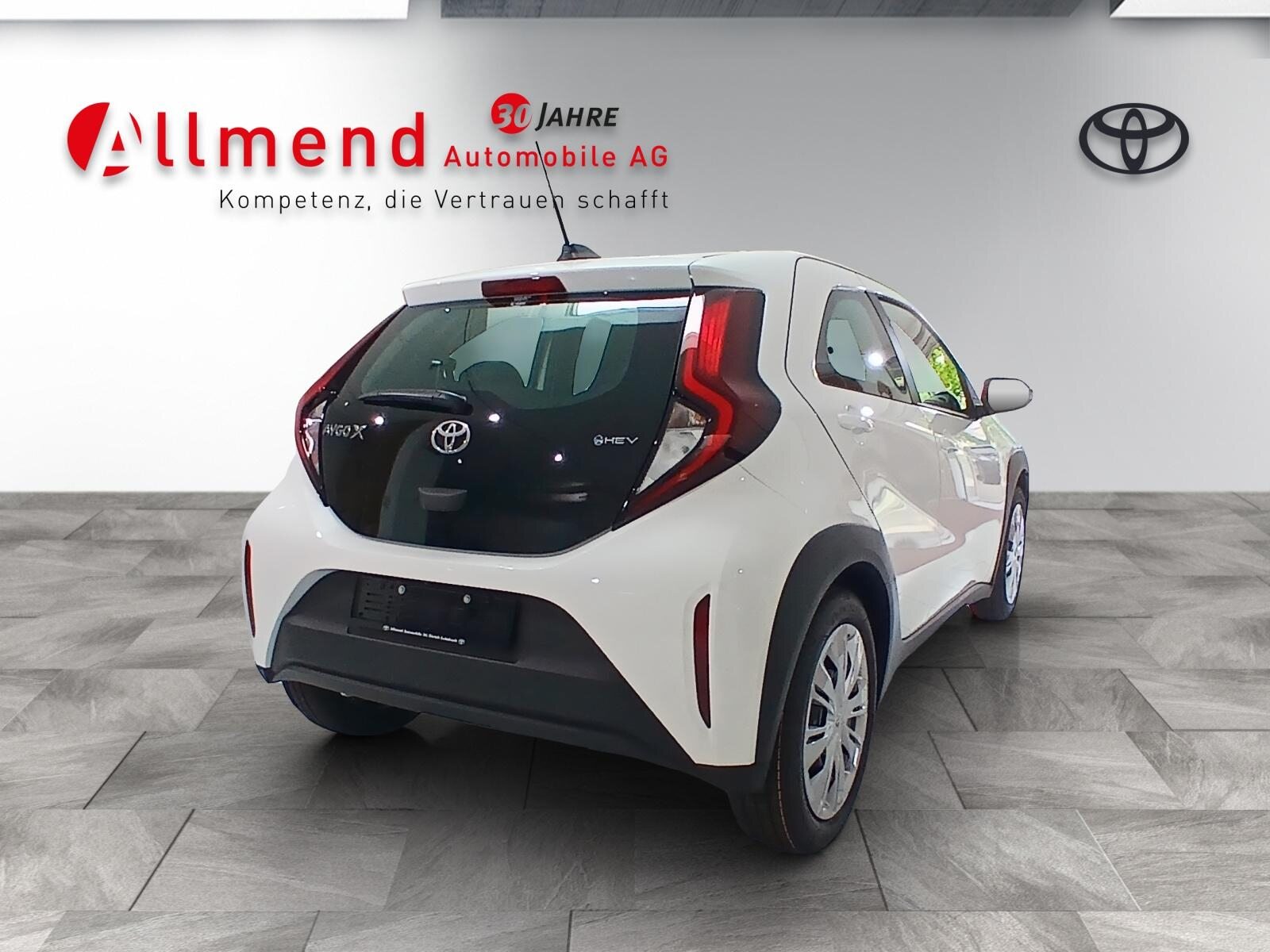 TOYOTA Aygo X 1.5 VVT-i HSD Comfort, Hybride Intégral Essence/Électricité, Voiture nouvelle, Automatique - 5
