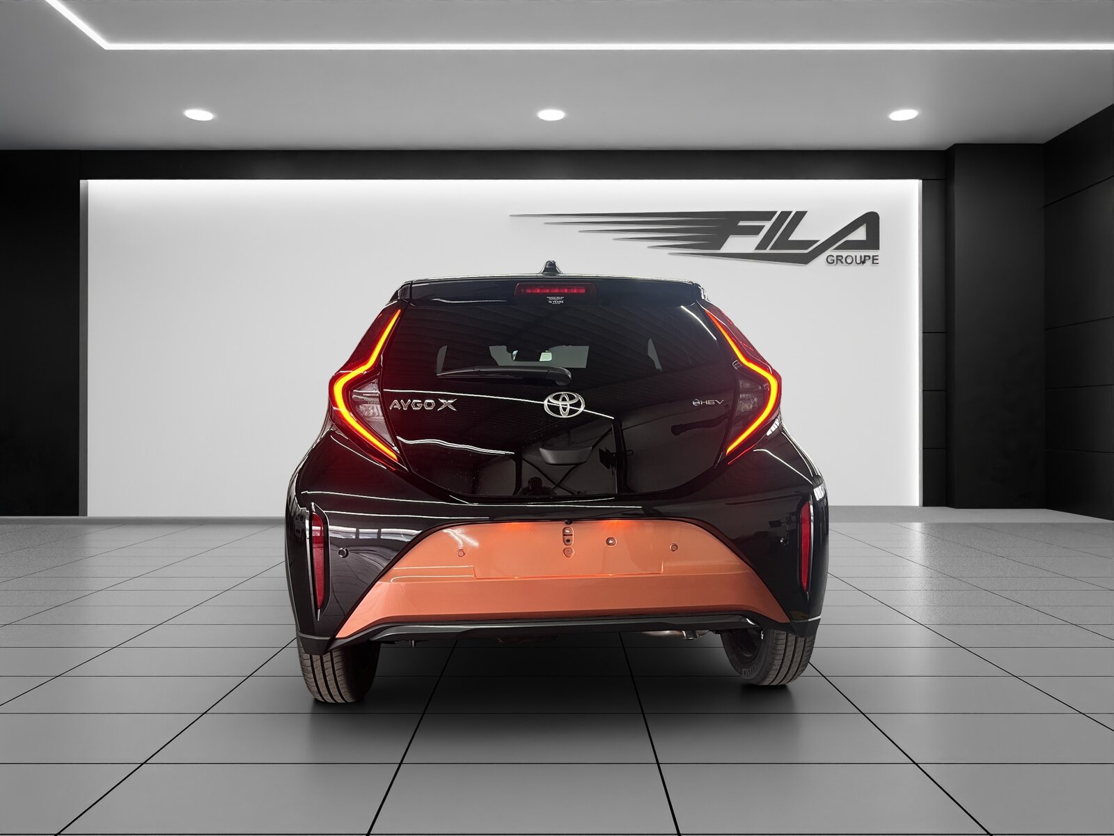 TOYOTA AYGO X 1.5 VVT-i HSD Style, Full-Hybrid Petrol/Electric, New car, Automatic - 5