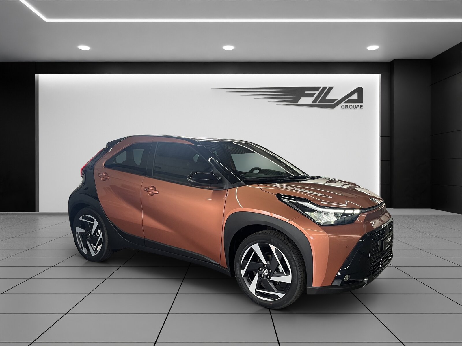TOYOTA AYGO X 1.5 VVT-i HSD Style, Full-Hybrid Petrol/Electric, New car, Automatic - 7