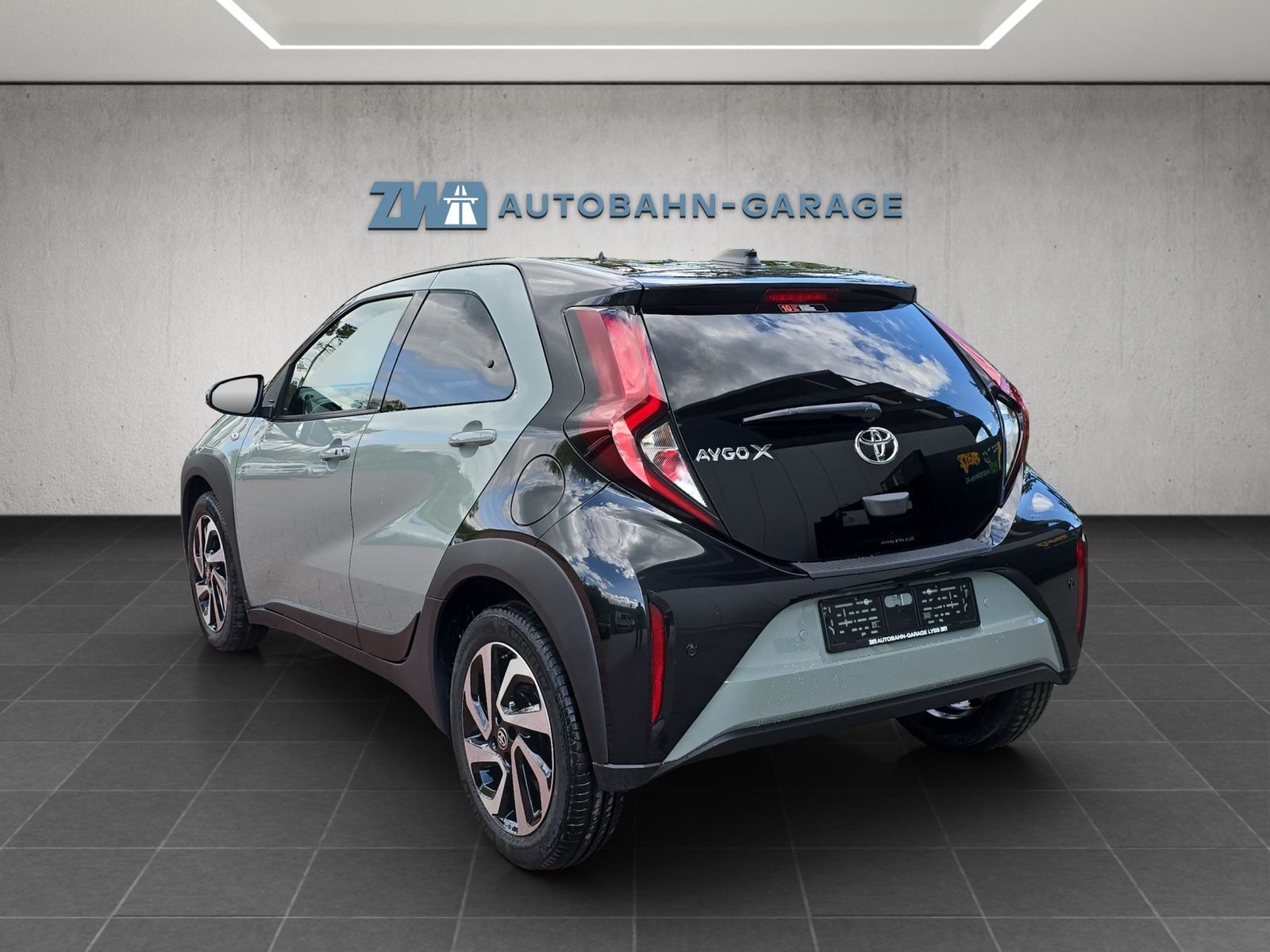 TOYOTA Aygo X 1.0 VVT-i Trend, Benzin, Occasion / Gebraucht, Automatik - 3
