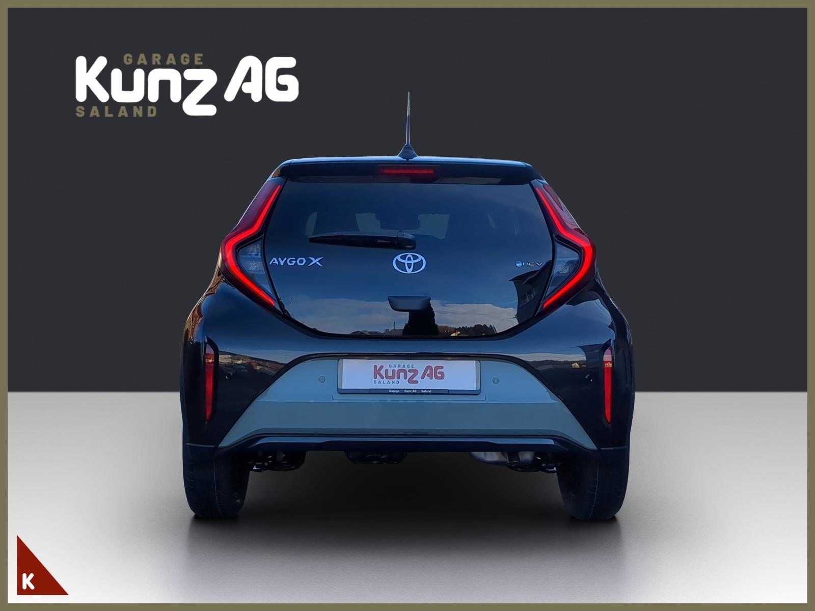 TOYOTA Aygo X 1.5 VVT-i HSD Style, Full-Hybrid Petrol/Electric, Second hand / Used, Automatic - 5